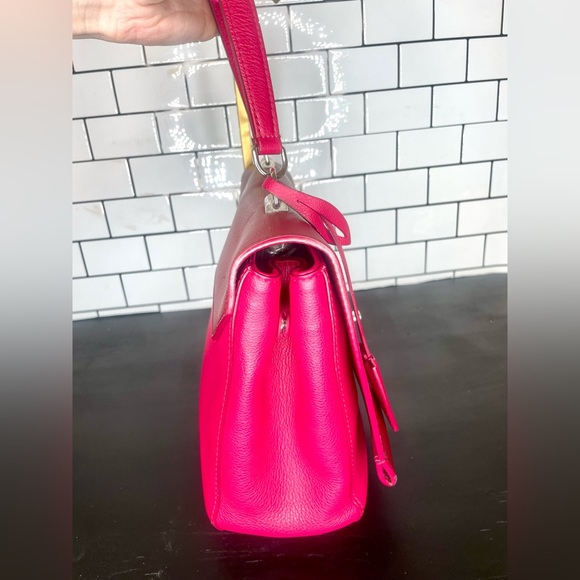 Authentic with COA - LOUIS VUITTON Lockme II Calfskin Leather Crossbody Bag - Picture 7 of 11